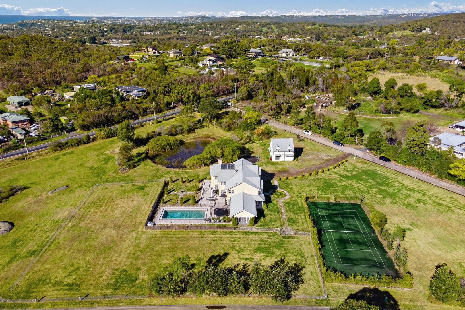 Australian property price growth hits five-month high! Rate cuts intensify competition, with a large number of buyers actively entering the market — Sydney auction clearance rate reaches 72%.